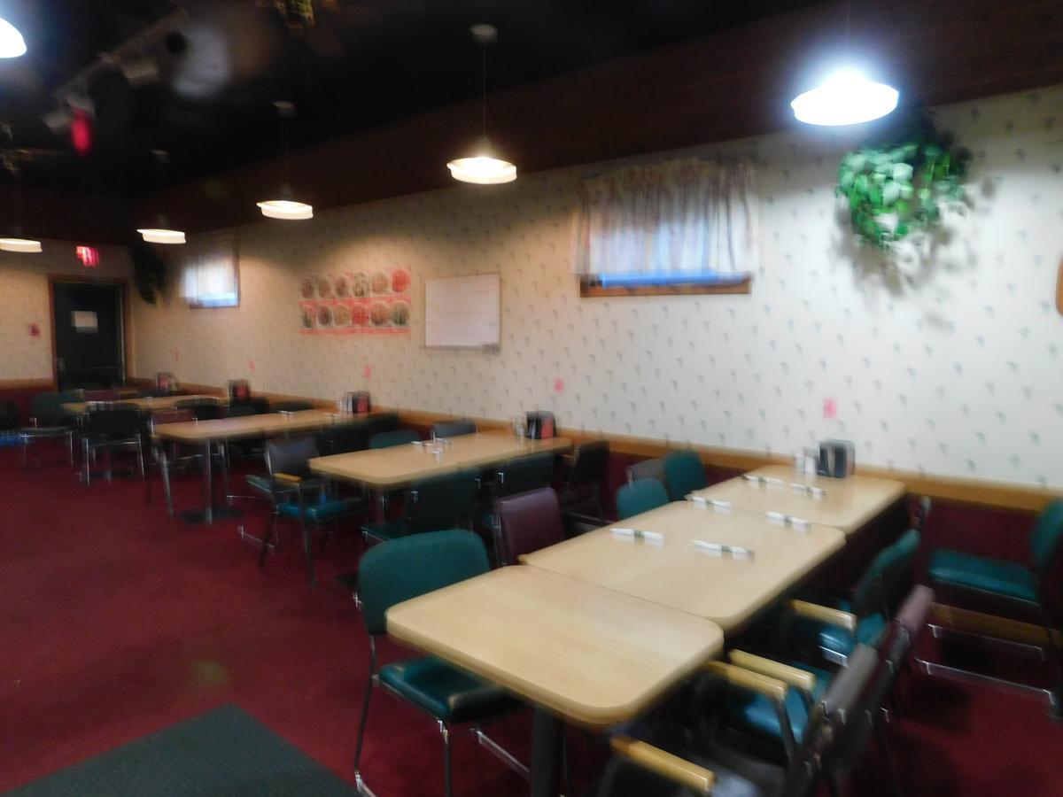 The Lakeview Inn Lac du Bonnet Экстерьер фото